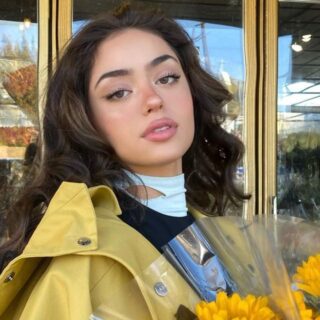 Who is Nailea Devora Dating? Her Relationship with Larray