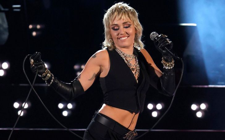 Miley Cyrus performing on Final Four NCAA Concert
