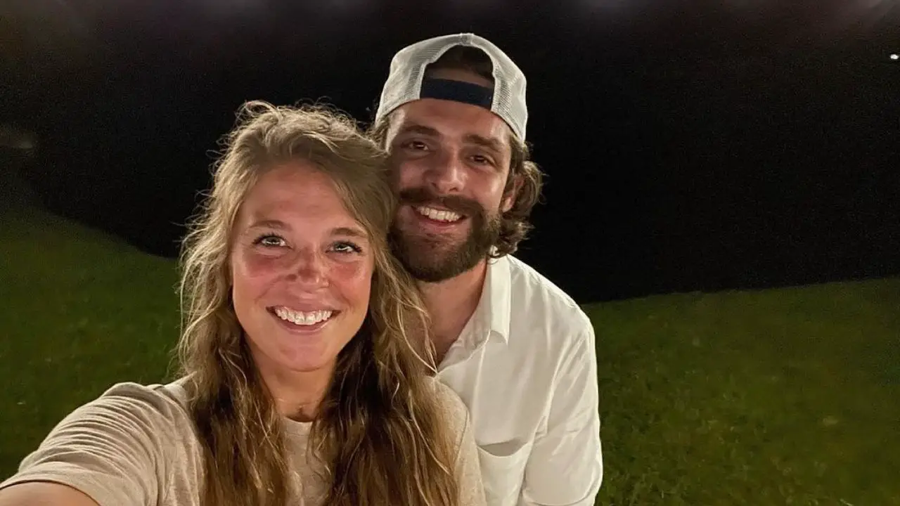 Thomas Rhett's Relationship with Wife Lauren Akins is Absolutely Beautiful