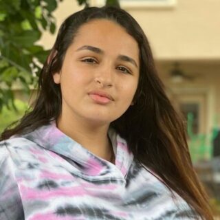 YouTuber Jazz Jennings' Life Behind Camera!