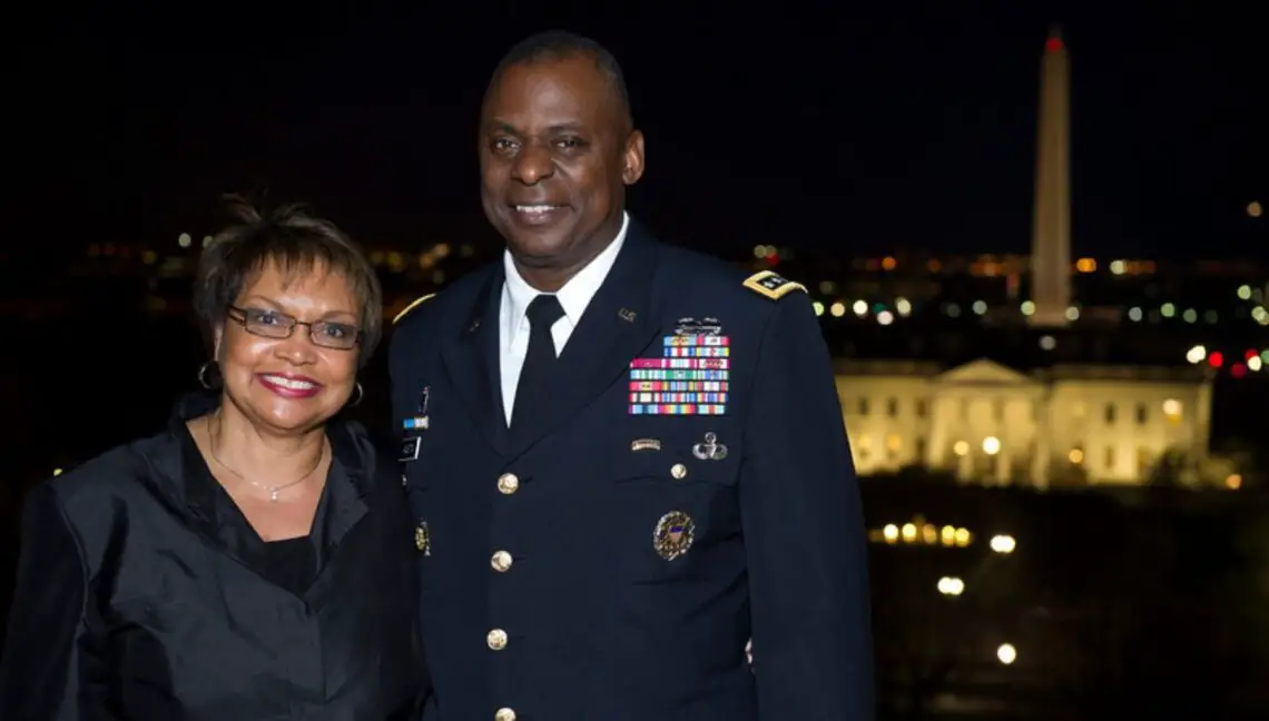 Retired General Lloyd Austin Wife, Height & Net Worth!