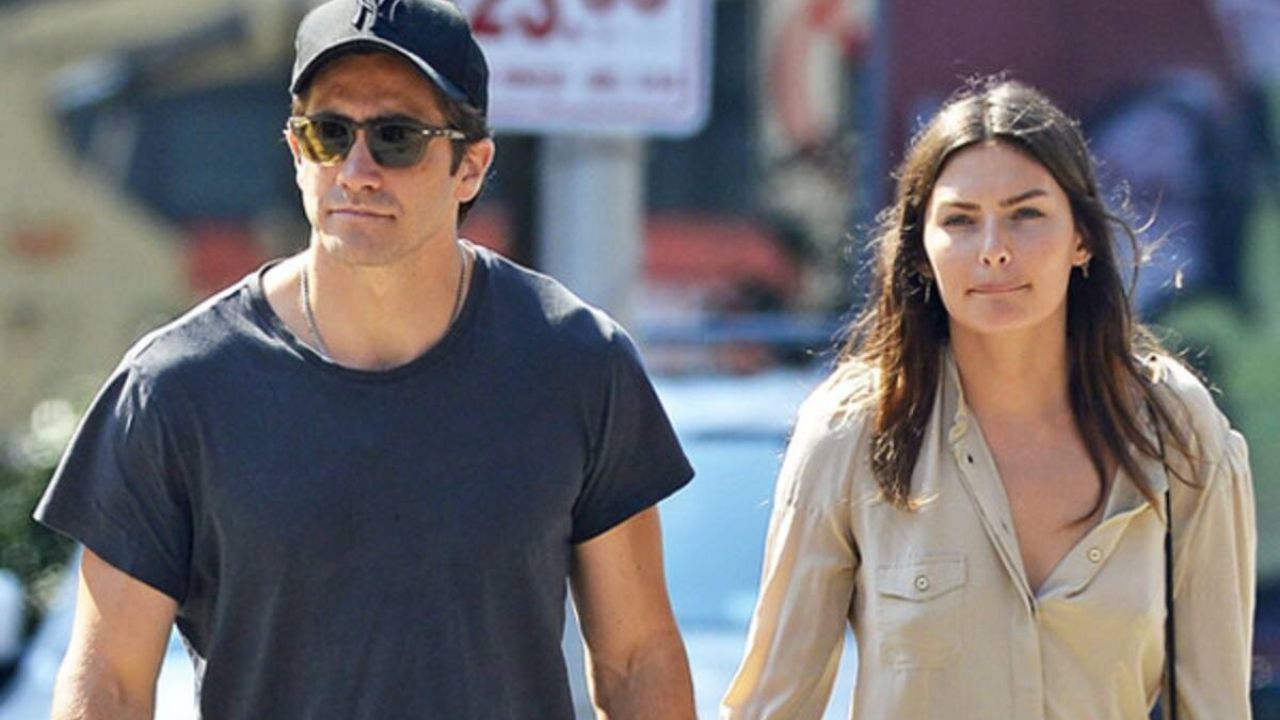 Jake Gyllenhaal is in a serious relationship with his girlfriend, Jeanne Ca...