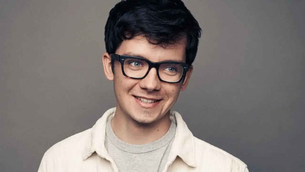 Here's What Asa Butterfield Had to Say About Sex Education Season 3 on Netflix