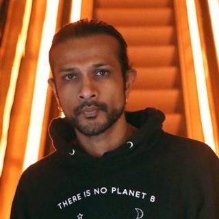 Ghosts Utkarsh Ambudkar's wiki: age, height , parents, Wife, Net Worth, Career, movies TV shows, Ghosts